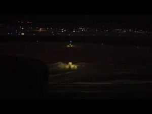 united airlines b 777 taxing to