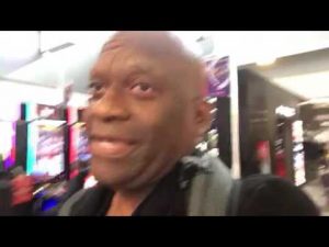 at las vegas airport united airl 1