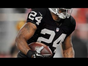 marshawn lynch signs with oaklan 1