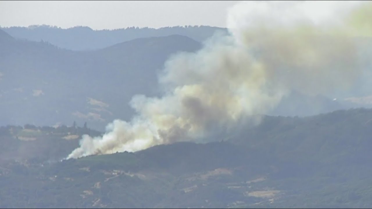 Pine Fire Burns Near Wineries Northeast Of Cloverdale In Sonoma County