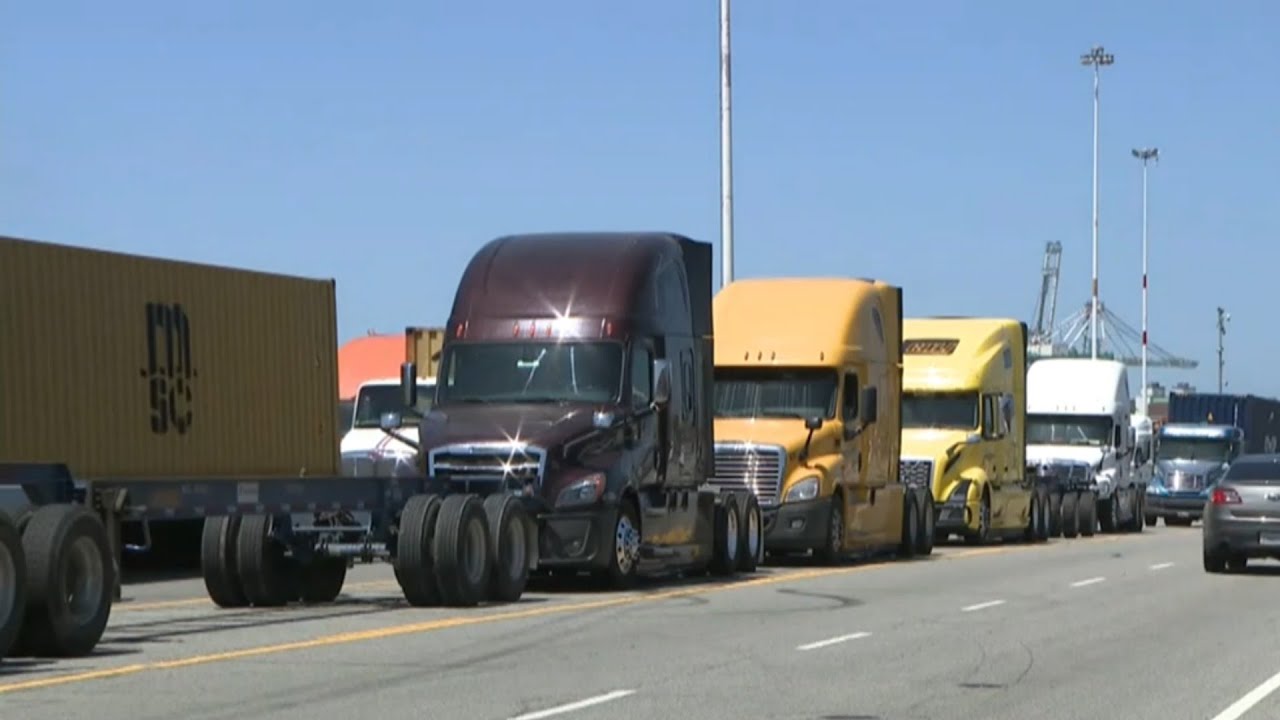 Trucker Protest Over Labor Law Shuts Down Oakland’s Port