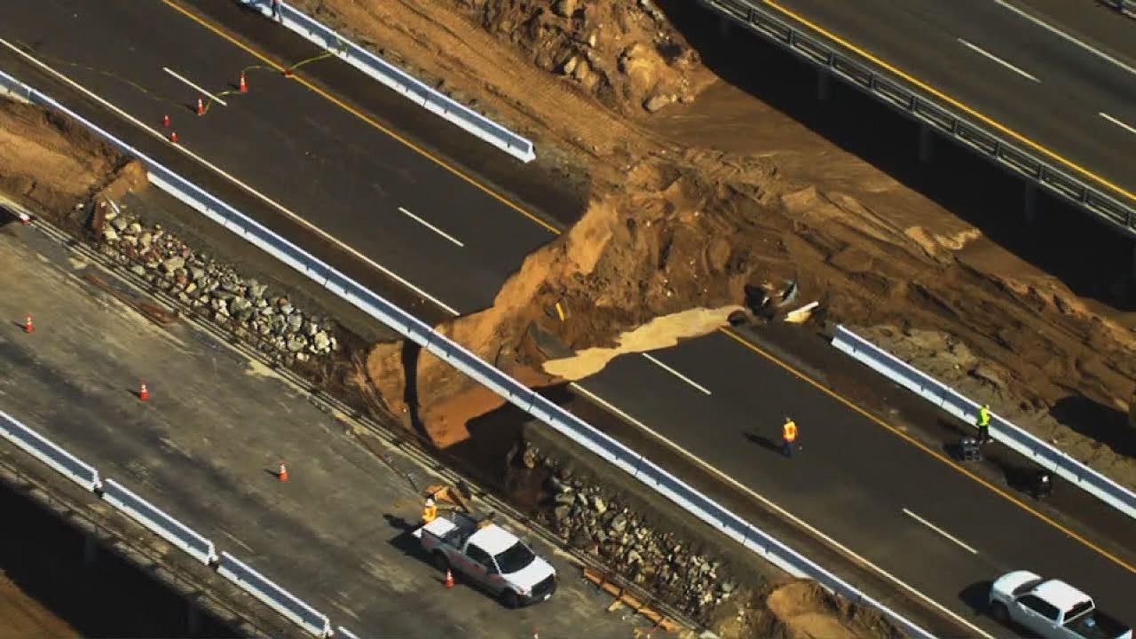 Flood Damages Highway Linking La And Phoenix