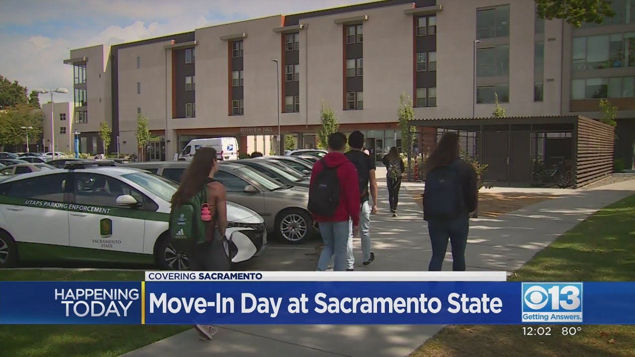 Move In Day At Sacramento State University