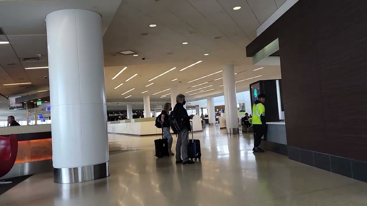 San Francisco International Airport – Terminal 2