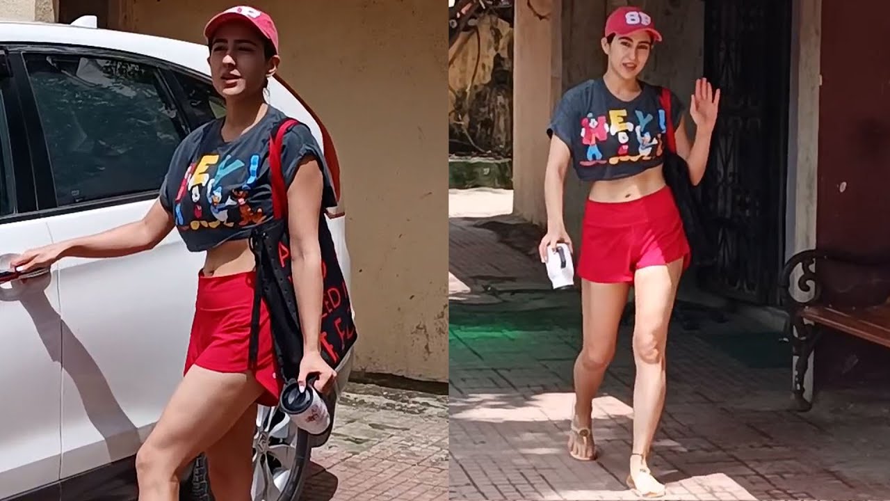 Sara Ali Khan Spotted In Gym Outfit For Post Workout In Santacruz