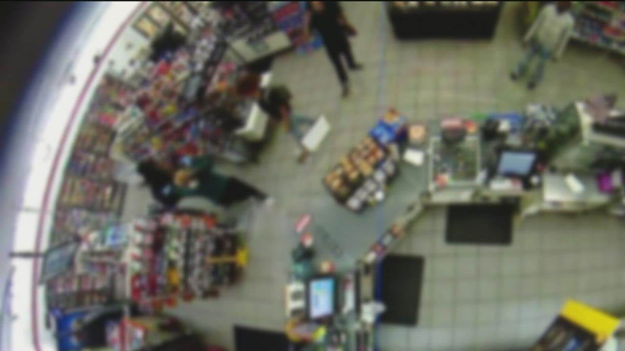 Security Video Shows Teens Attacking 7 Eleven Store Worker During Theft