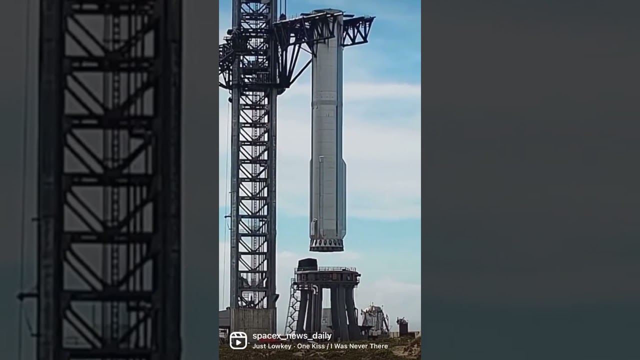 Spacex Booster 7 Lifted Onto The Olm Timelapse #shorts