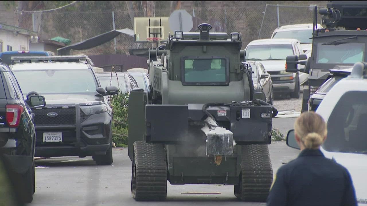 Swat Standoff With Armed Man In Mountain View Continues, Neighbors Asked To Shelter In Place