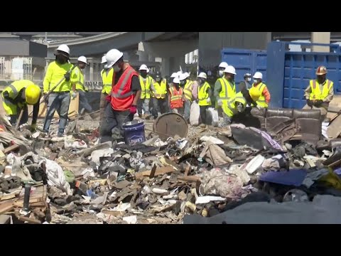 Crews Step Up Cleaning Operation At Oakland Homeless Camp