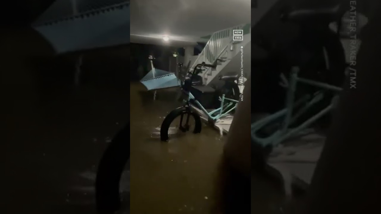 Key West House Completely Floods as Hurricane Ian Approaches 1 key west house completely floods