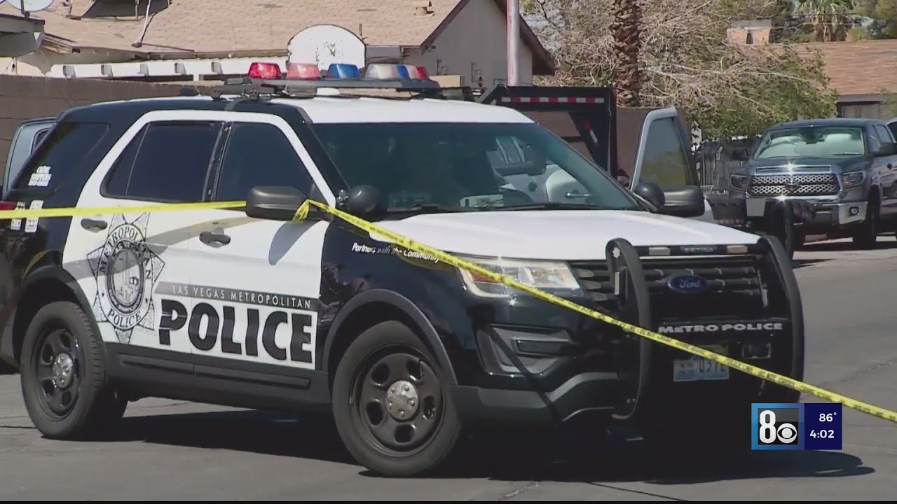 Las Vegas Police: 2 Armed Suspects Taken Into Custody After Barricade Near Flamingo, Rainbow