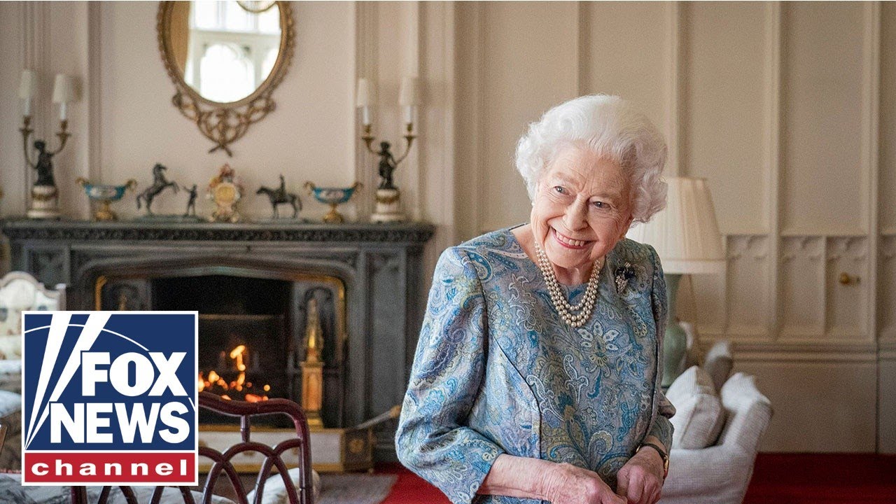 Queen Elizabeth Ii’s Casket Makes Its Final Journey Through Scotland