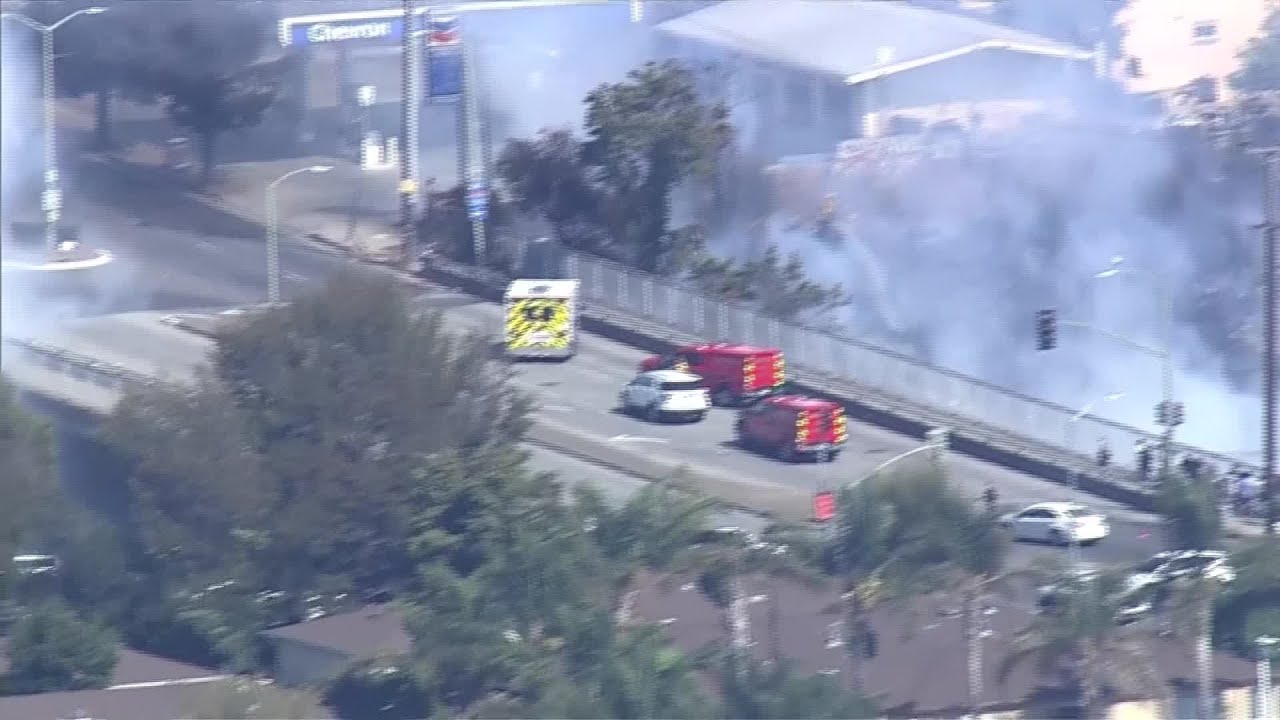 Raw Video: Chopper 5 Over Fire Burning Homes In Oakland Near 35th Ave. And Macarthur Blvd.