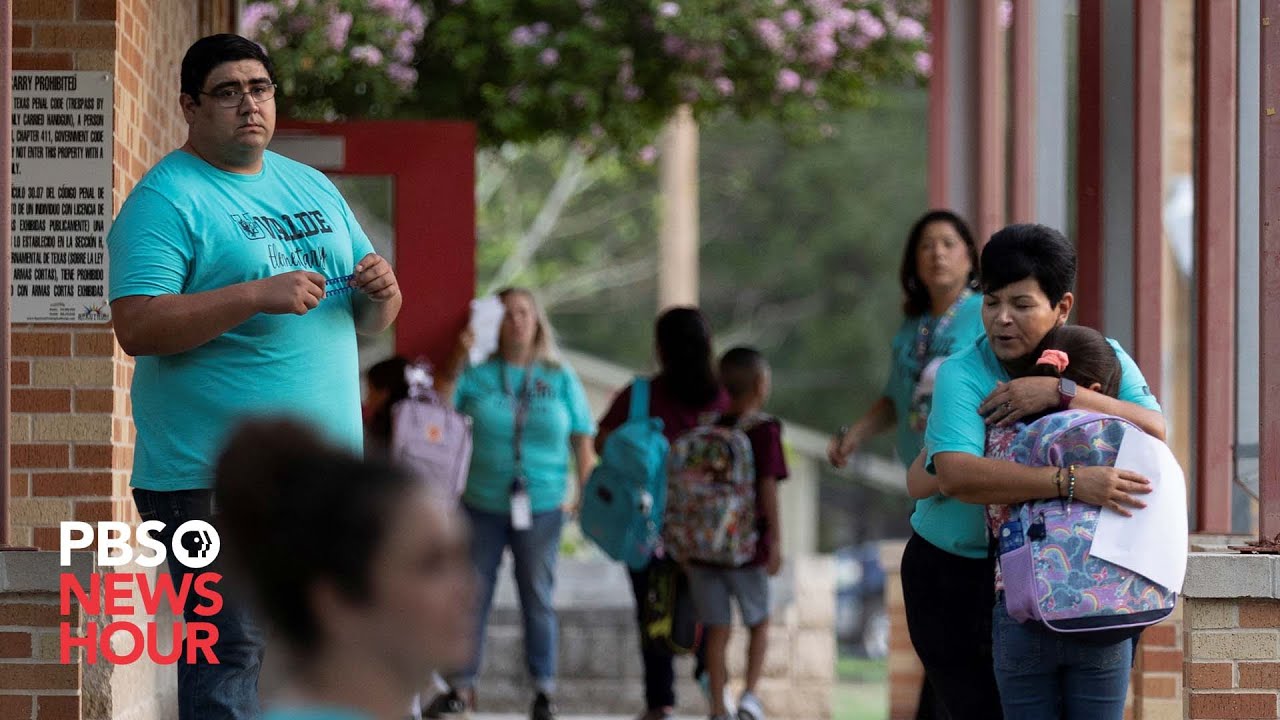 Students Return To School In Uvalde For First Time Since Mass Shooting That Killed 21