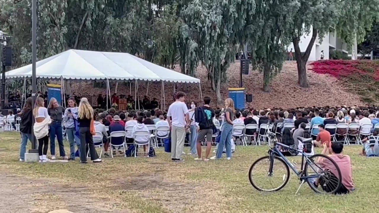 Ucsb New Student Convocation Welcomes Newcomers To Campus