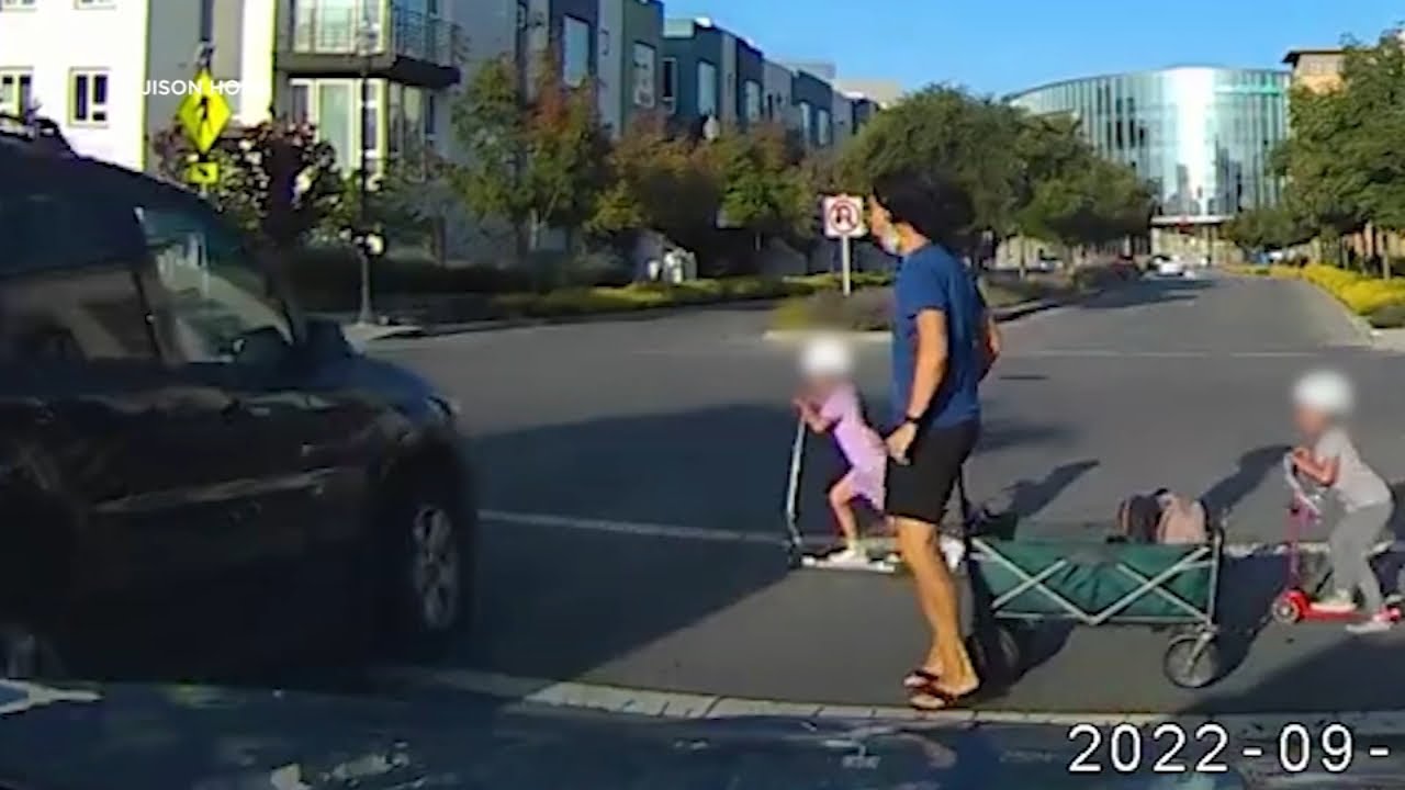 Video shows girl nearly hit by car in California crosswalk; city to improve safety at intersection 1 video shows girl nearly hit by c