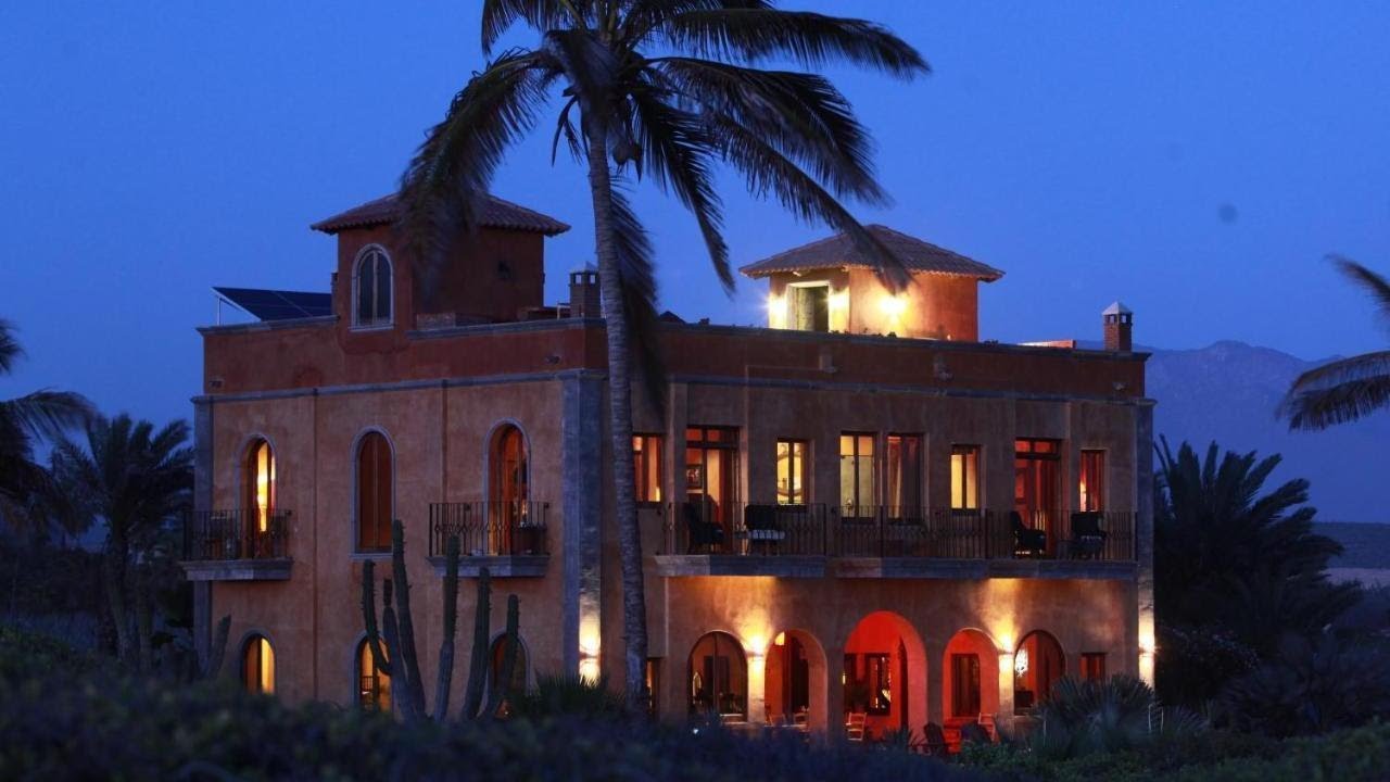 Villa Santa Cruz, Todos Santos, Mexico