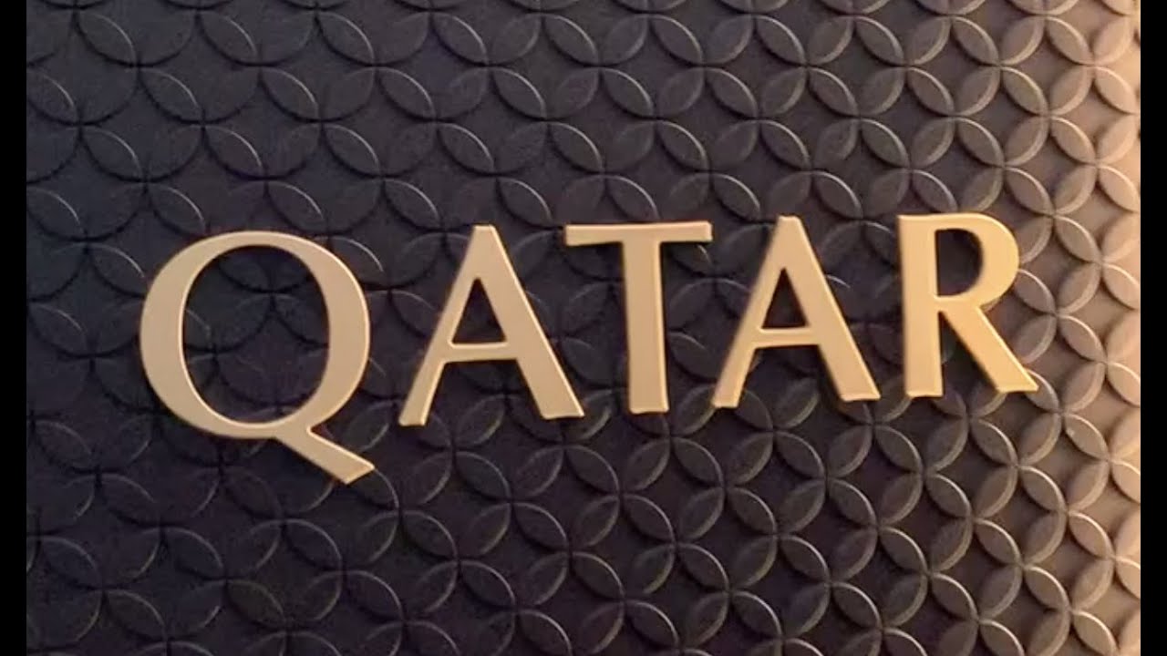 QSuite Business Class Doha to San Francisco Qatar Airways A350-1000 Flight, Hamad Airport USA SFO