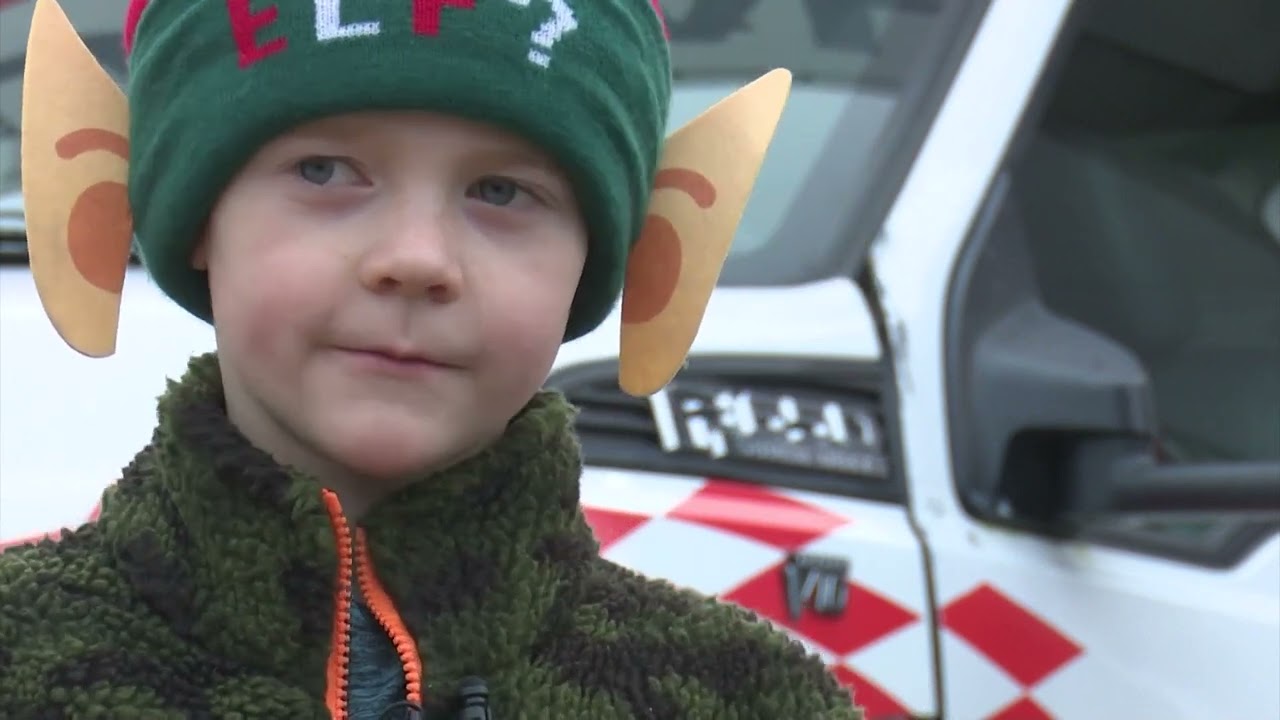Bremerton teen collects 7,000 toys to donate to children's hospitals 1 bremerton teen collects 7000 toy