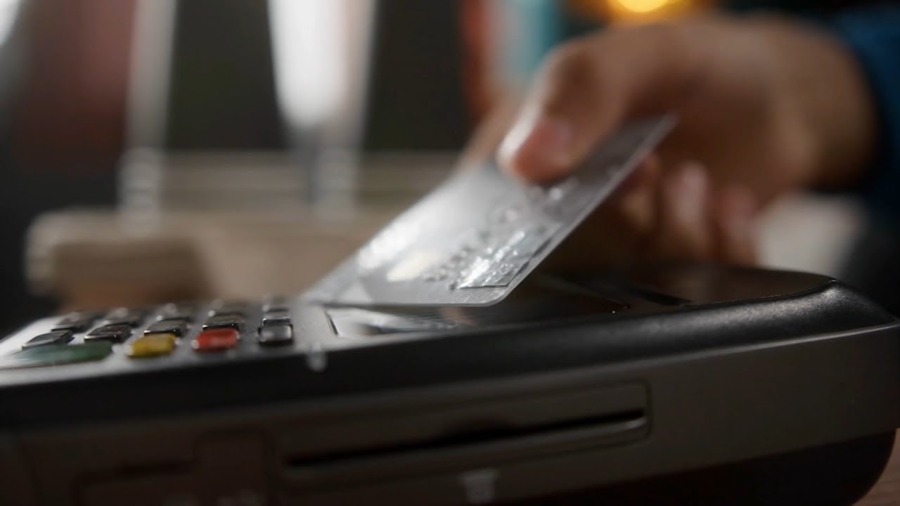 More Customers Say ‘tap To Pay’ Charged Their Credit Card Through Bags, Pockets