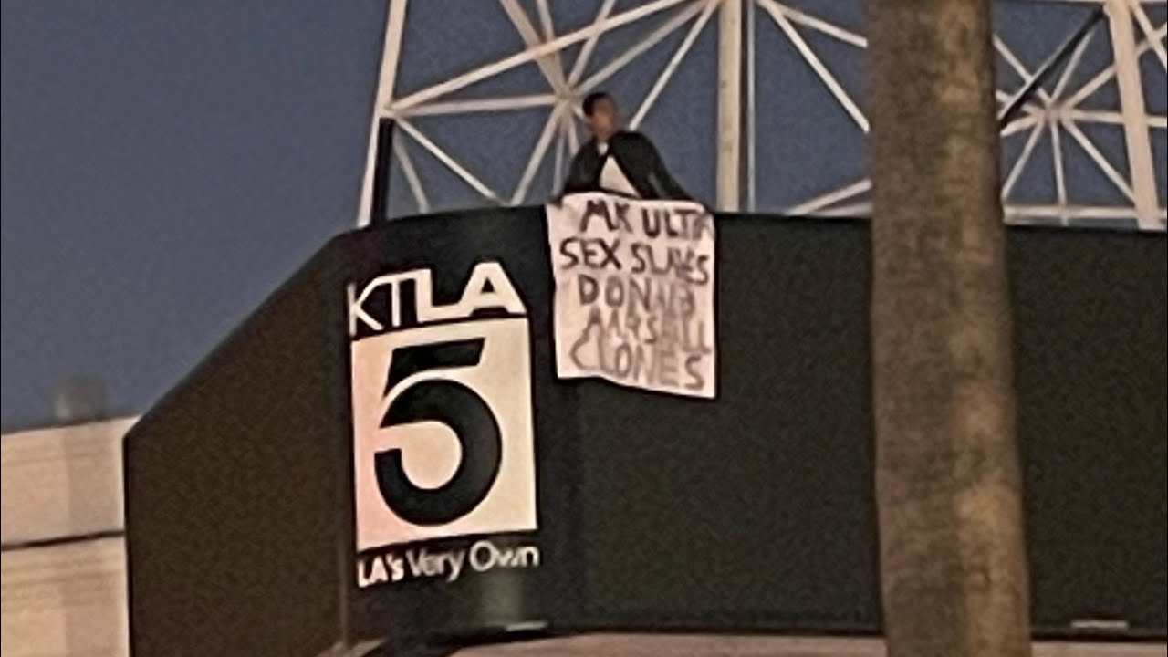 Person Climbed On Ktla 5 Tower In Hollywood Ca #news #live #breakingnews