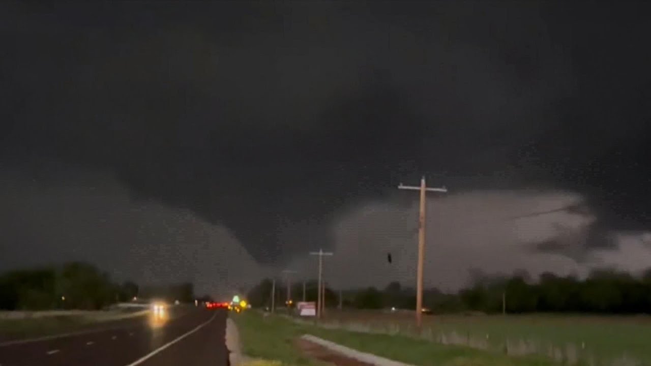 Severe Tornadoes In Oklahoma Leave 2 Dead, Homes In Rubble