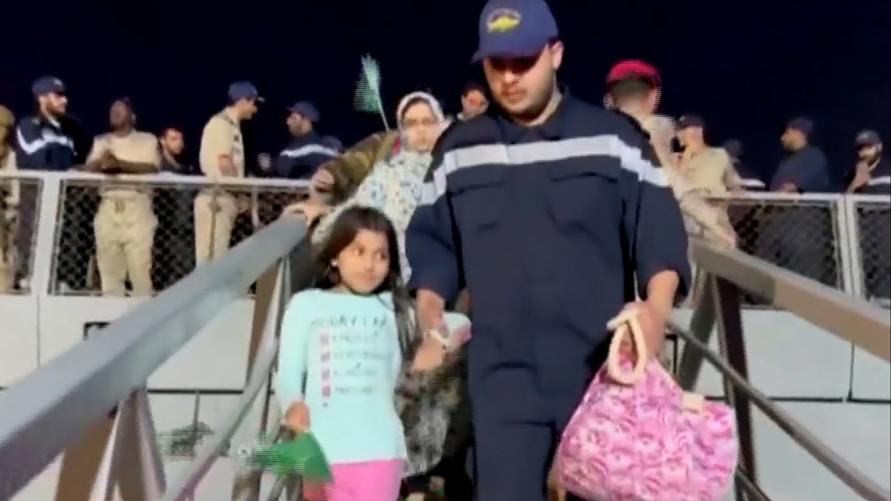 U.S. evacuating hundreds of American civilians from Sudan 1 U.s. Evacuating Hundreds Of American Civilians From Sudan