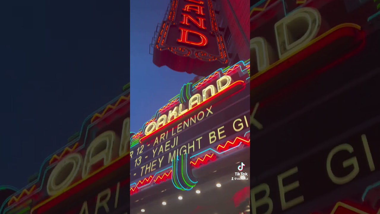 Attending Ari Lennox's Concert In Oakland..#shorts 1 Attending Ari Lennox’s Concert In Oakland..#shorts