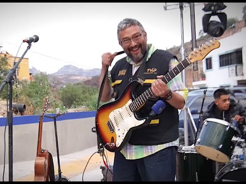 Festejo De La Santa Cruz En Presa De Rocha