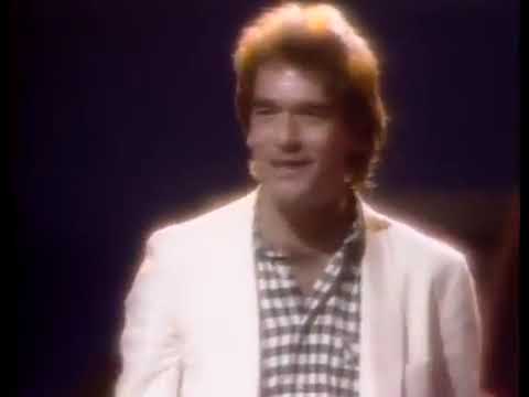 Huey Lewis & The News Concert At San Francisco’s Kabuki Theater On March 19, 1985