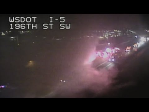 I-5 fully reopens after massive overnight car fire near Lynnwood 1 I 5 Fully Reopens After Massive Overnight Car Fire Near Lynnwood