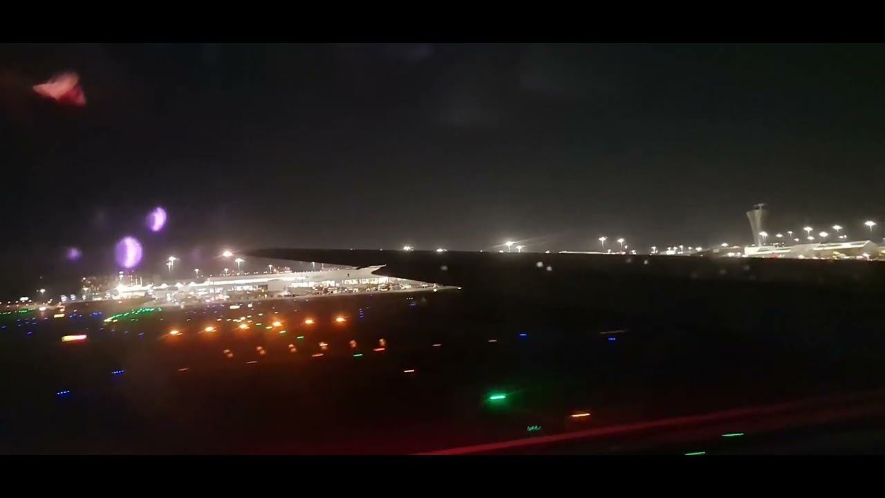 Increíble Despegue Nocturno Desde San Francisco Hacia Houston | United Airlines | Boeing 777 300 //