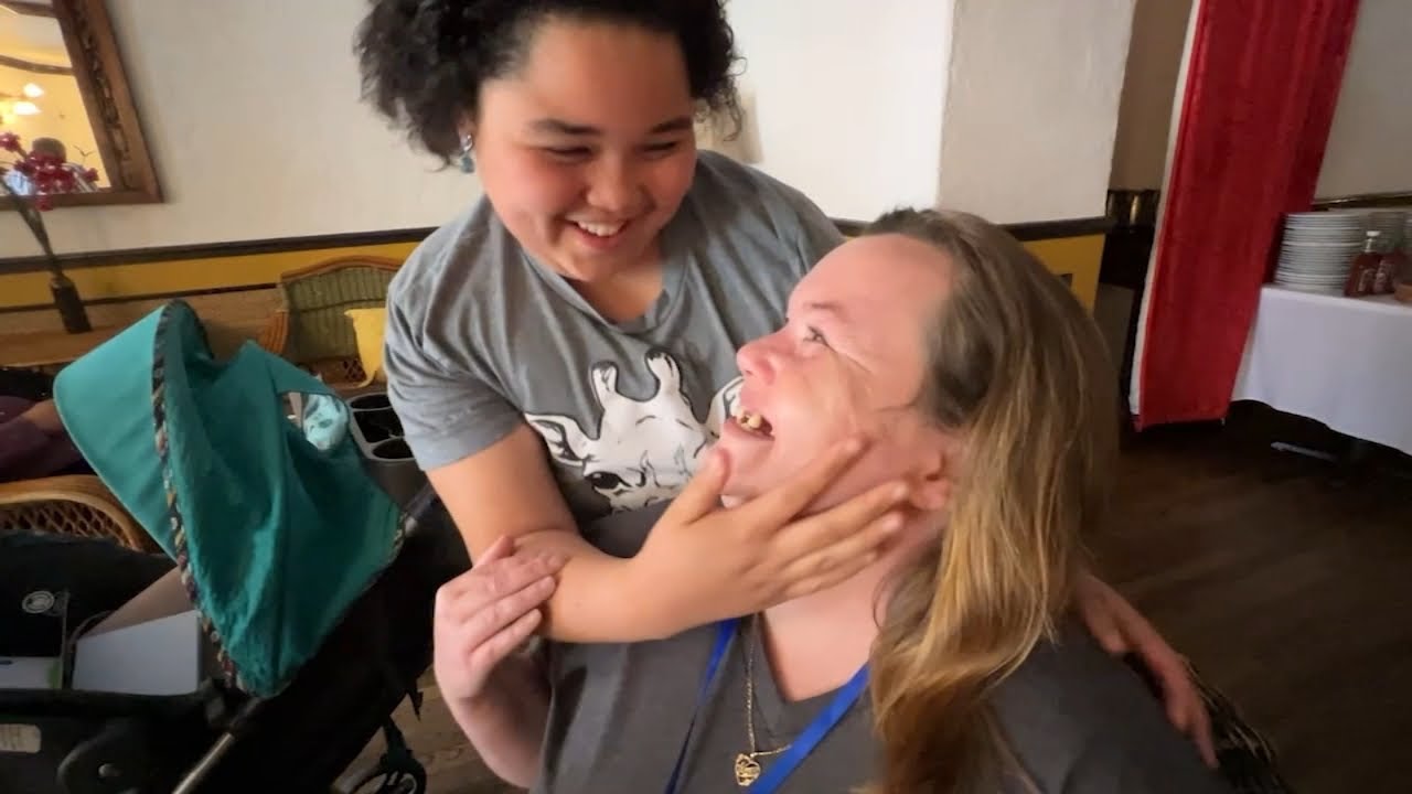 'Makes me so happy': Family meal held for unhoused moms battling back 1 ‘makes Me So Happy’: Family Meal Held For Unhoused Moms Battling Back