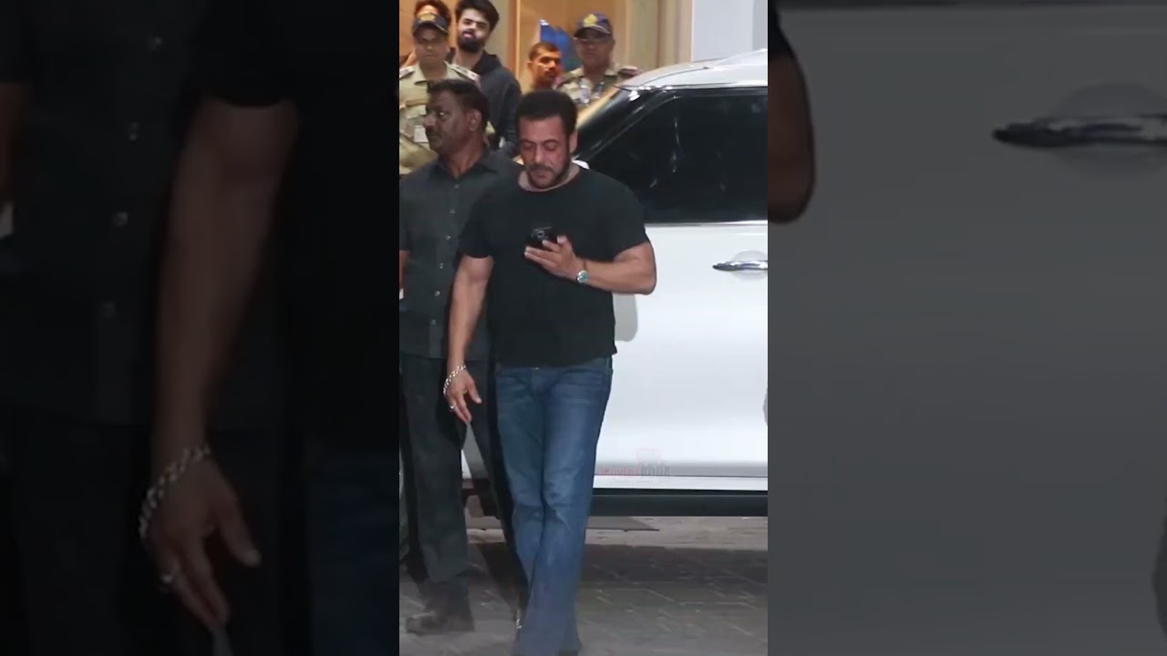 Salman Khan At Kalina Airport In Santacruz #shorts