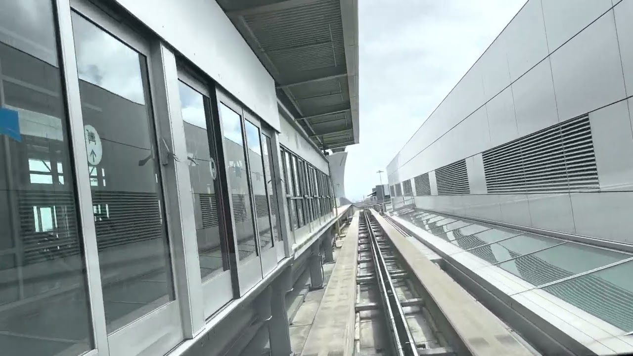 San Francisco Airport Tram (Long Run) 1 San Francisco Airport Tram (long Run)