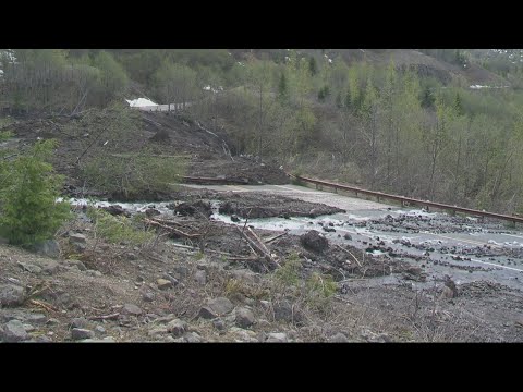 Slide near Mount St. Helens could block road access to observatory for months 1 Slide Near Mount St. Helens Could Block Road Access To Observatory For Months