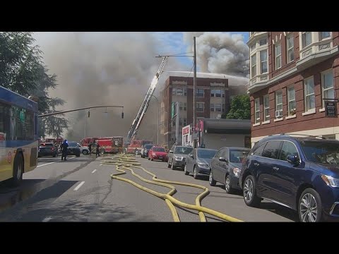 Tenants of SW Portland apartment building wake up to black smoke as fire spreads 1 Tenants Of Sw Portland Apartment Building Wake Up To Black Smoke As Fire Spreads