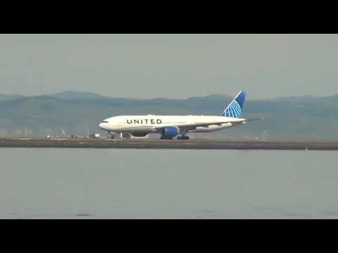 United Airlines Boeing 777 200 (er) Takeoff From Sfo Int’l Airport