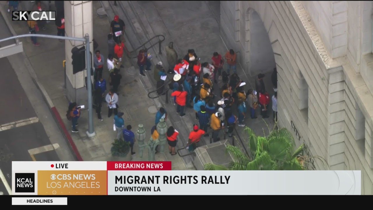 A Group Gathers Downtown La To Rally For Migrants’ Rights