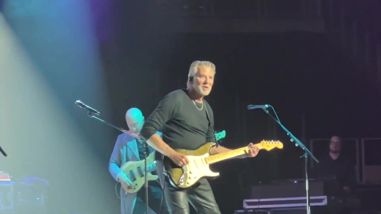 Kenny Loggins reflects on 'This Is It - His Final Tour 2023!' 1 Kenny Loggins Reflects On ‘this Is It – His Final Tour 2023!’