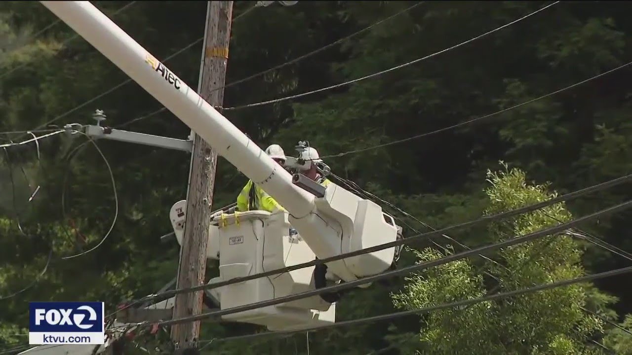Oakland Hills Neighbors Urge Pg&e To Bury Power Lines