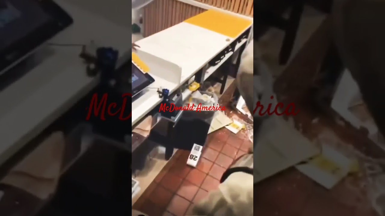 perampokan di McDonald's Los Angeles America. Amerika sudah berbeda banget news viral american dream 1 Perampokan Di Mcdonald’s Los Angeles America. Amerika Sudah Berbeda Banget News Viral American Dream