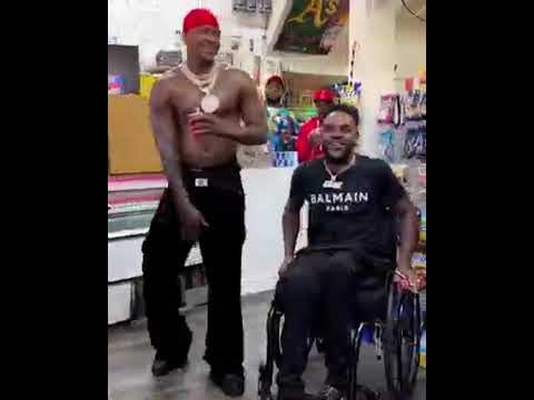 RAPPER YG & Chief Keef Shooting California Videos in Hollywood Street Oaklandđ˝#watch 1 Rapper Yg & Chief Keef Shooting California Videos In Hollywood Street Oaklandđ˝#watch