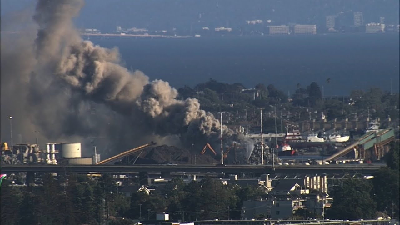 Huge Plume Of Smoke Visible From Debris Fire Burning Near Port Of Oakland