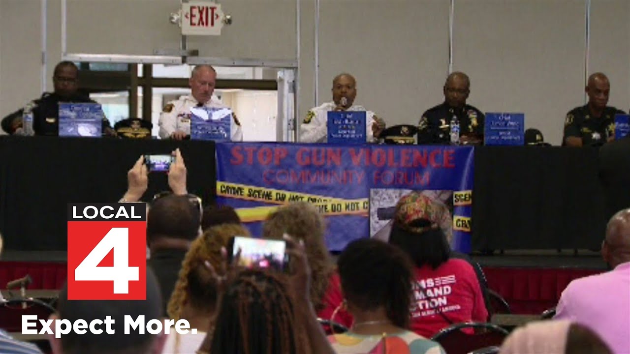 Metro Detroit Police Chiefs Host Stop The Violence Community Forum In Oakland County