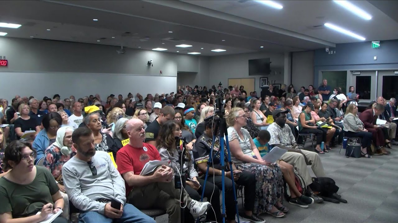 Cusd Parents, Students Debate Transgender Notification Policy 