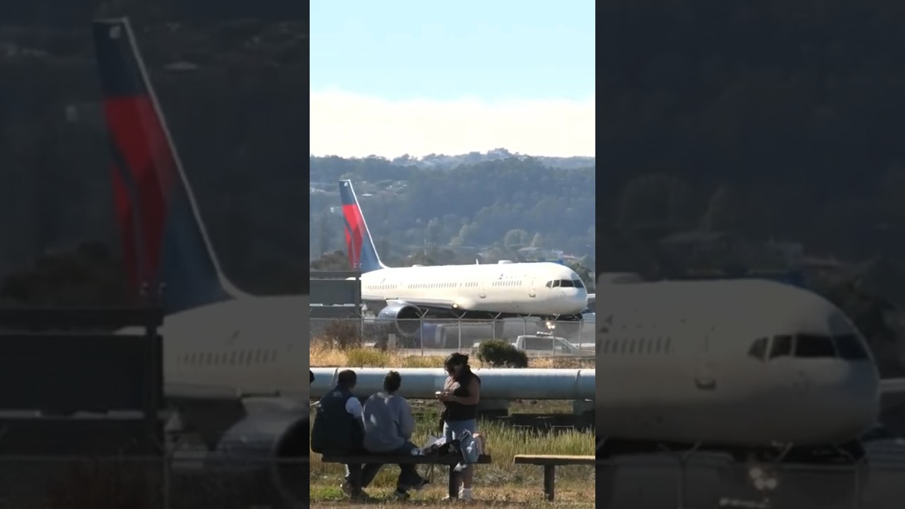 Delta Air Lines Airplane Turning Around Before Takeoff ↪️🛫