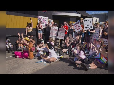 Exotic dancers at Portland strip club become second club nationally to unionize 1 Exotic Dancers At Portland Strip Club Become Second Club Nationally To Unionize