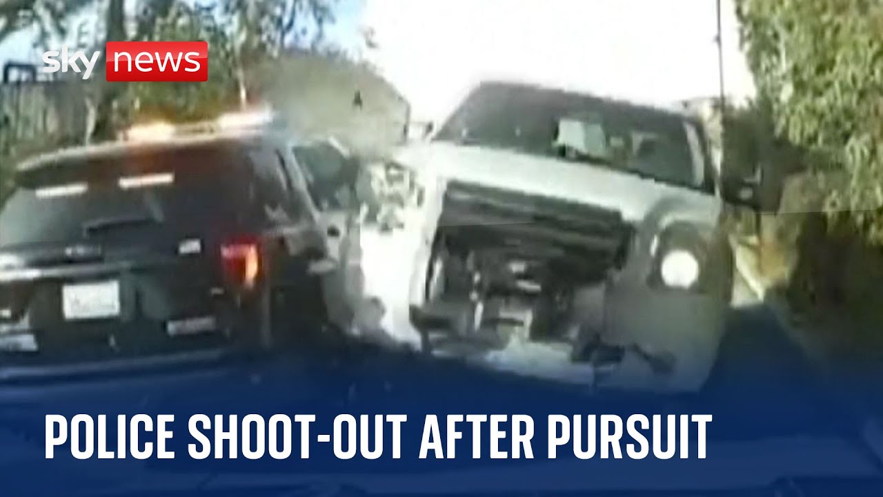 Los Angeles police shoot-out after cars rammed by car in 10-mile pursuit 2 Los Angeles Police Shoot Out After Cars Rammed By Car In 10 Mile Pursuit