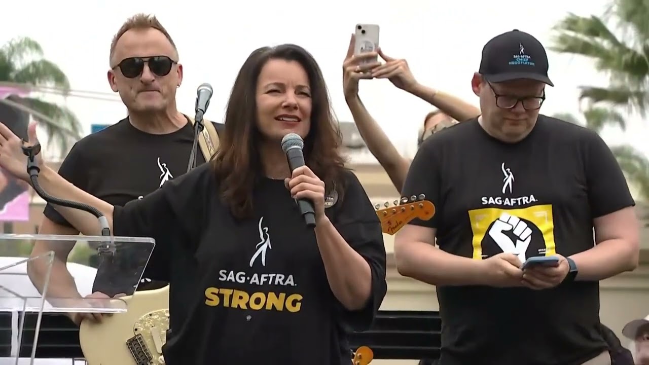 Sag Aftra Los Angeles Hosts Solidarity March And Rally